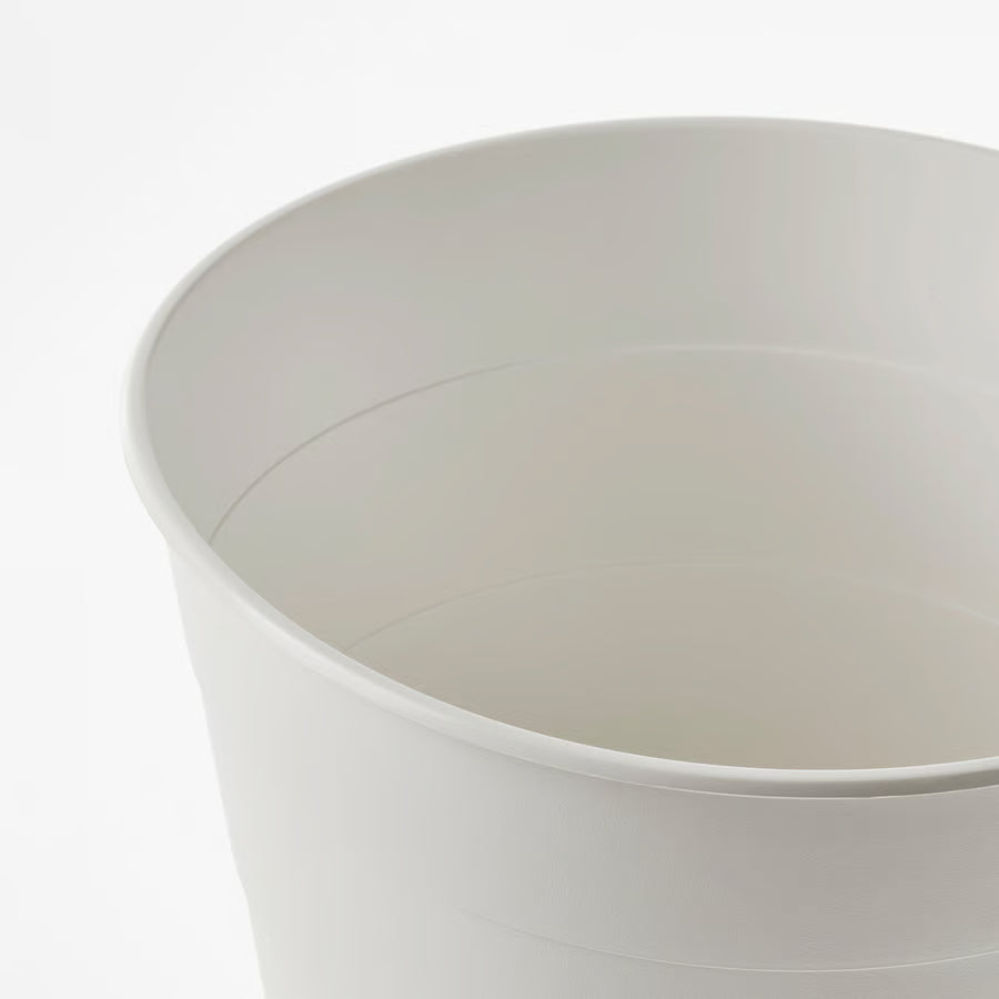 Waste bin